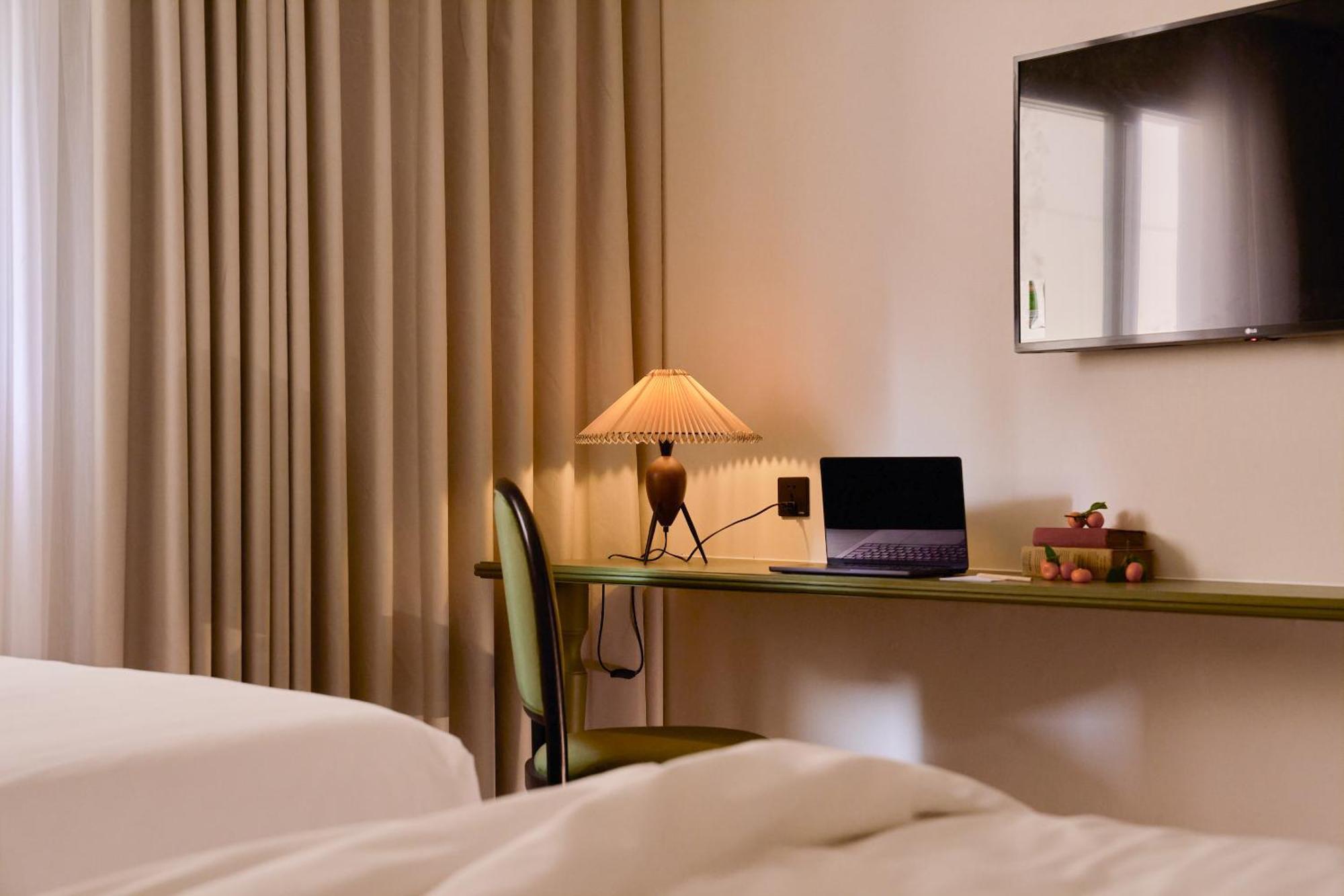 M Village Hotel Premier Thi Sach Ho Chi Minh-staden Exteriör bild